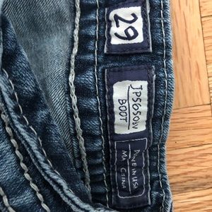 Like new Miss Me Jeans